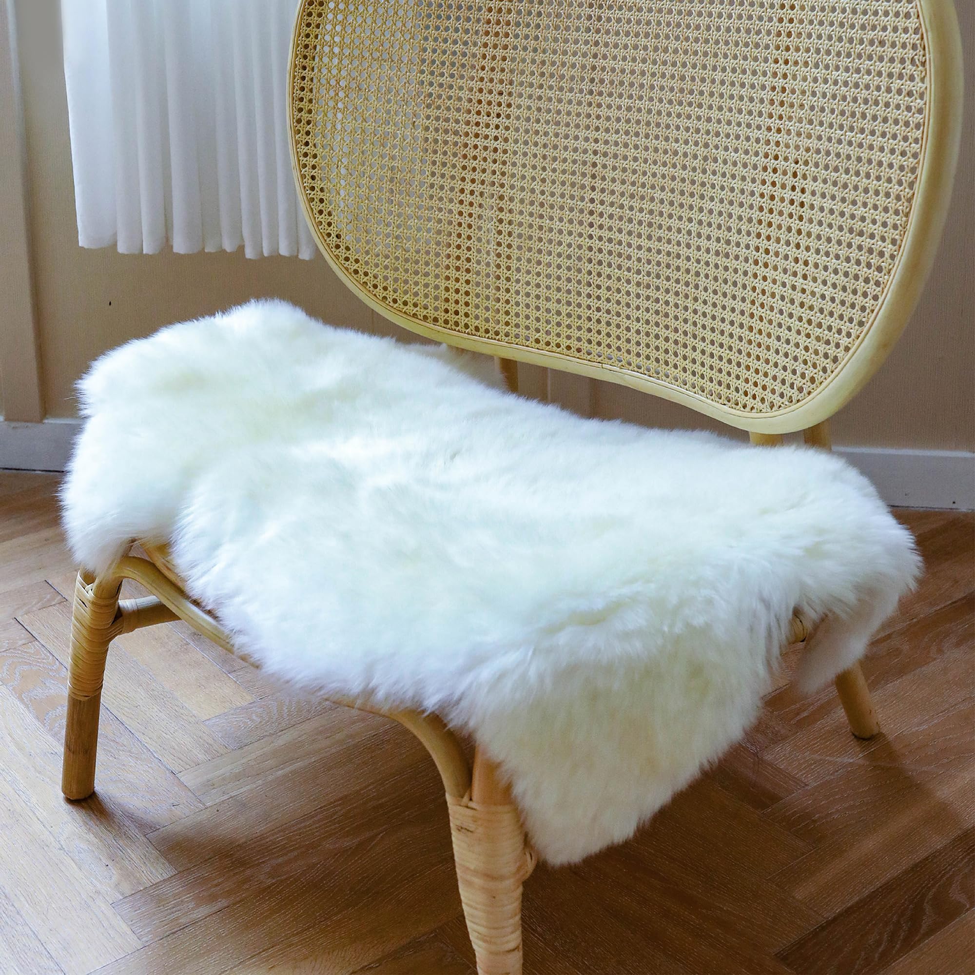 2 Best Sheepskin Rugs