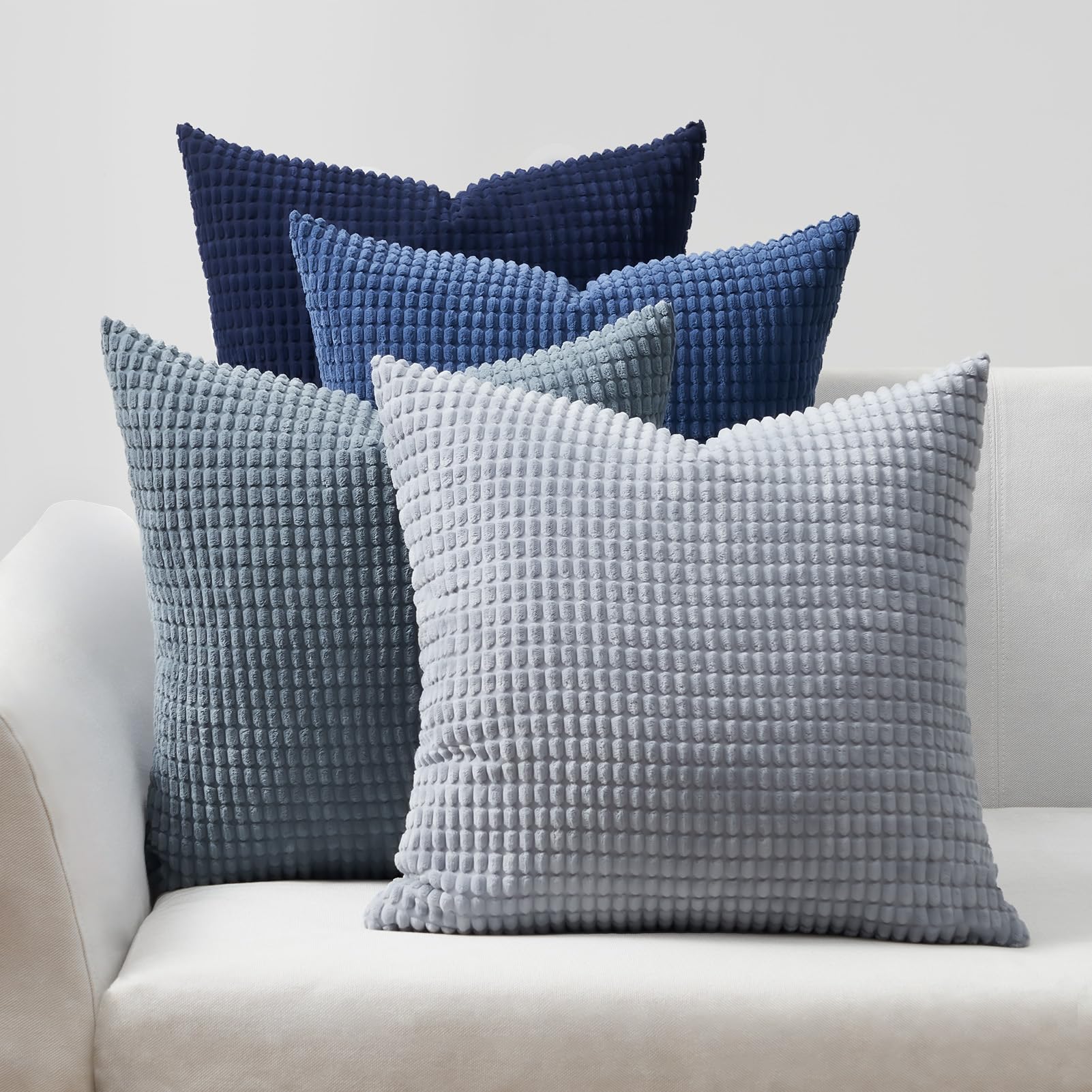 3 Best Navy Blue Cushions