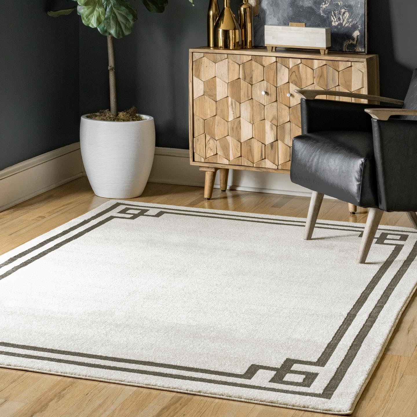 4 Best Border Rugs