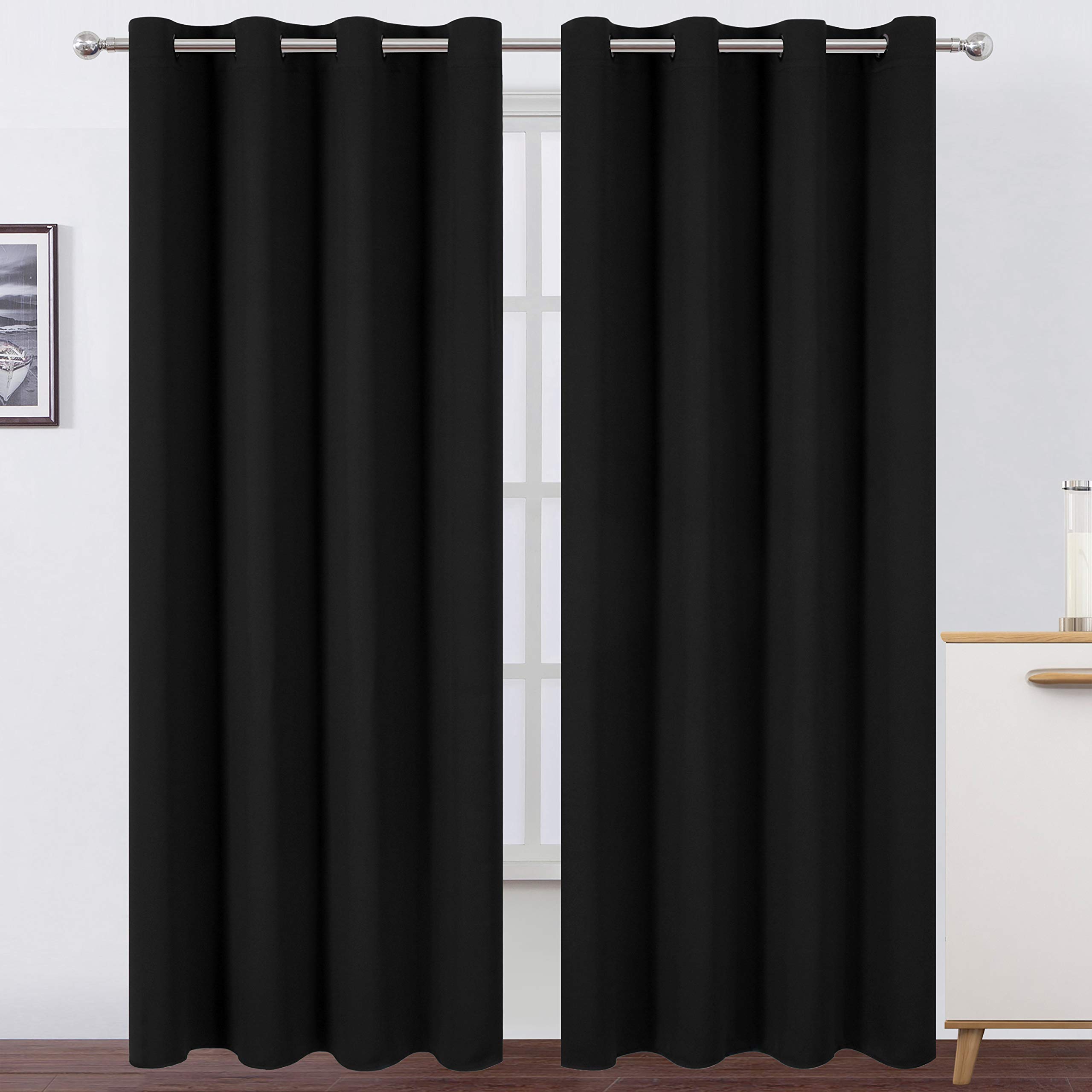 5 Best Black Curtains