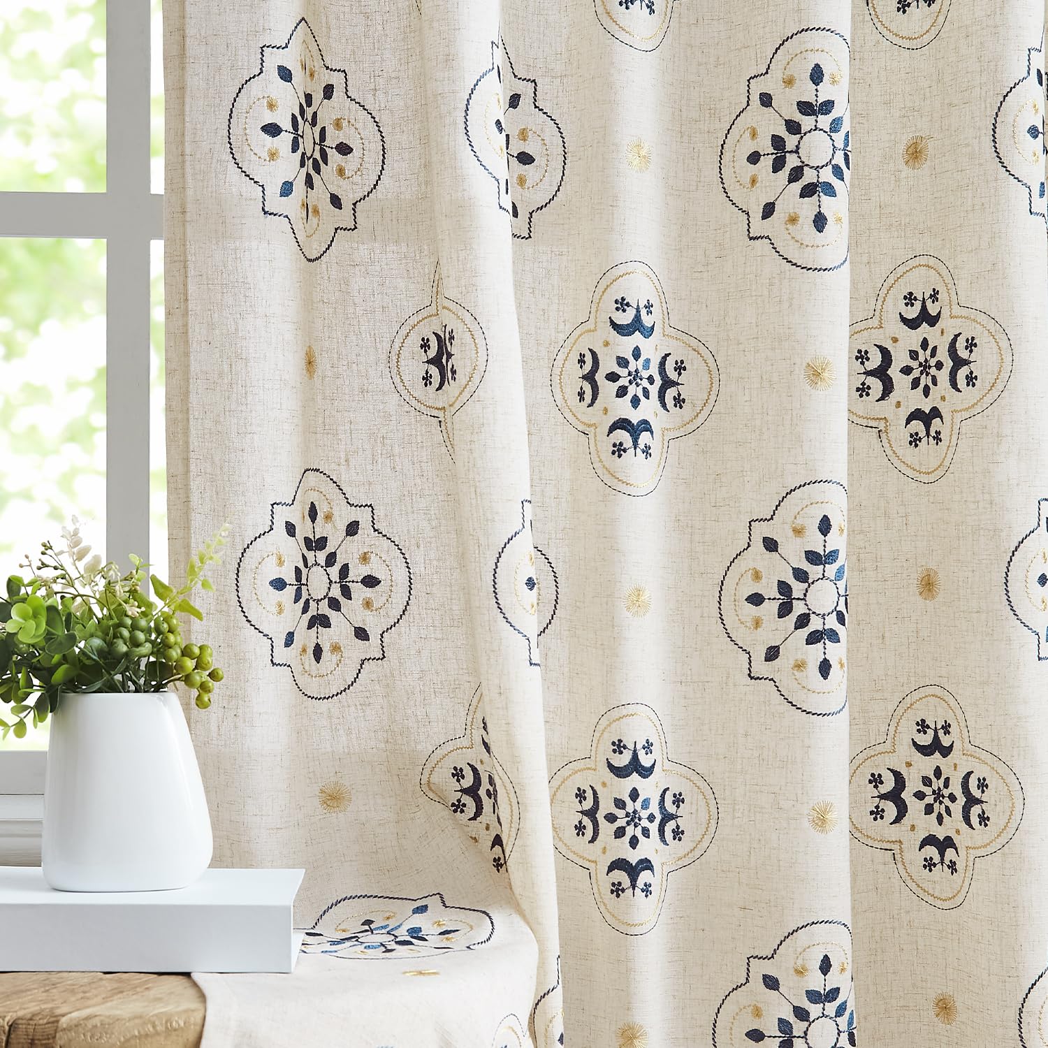 5 Best Embroidery Curtains