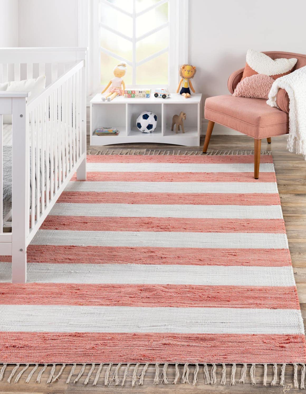 6 Best Coral Rugs