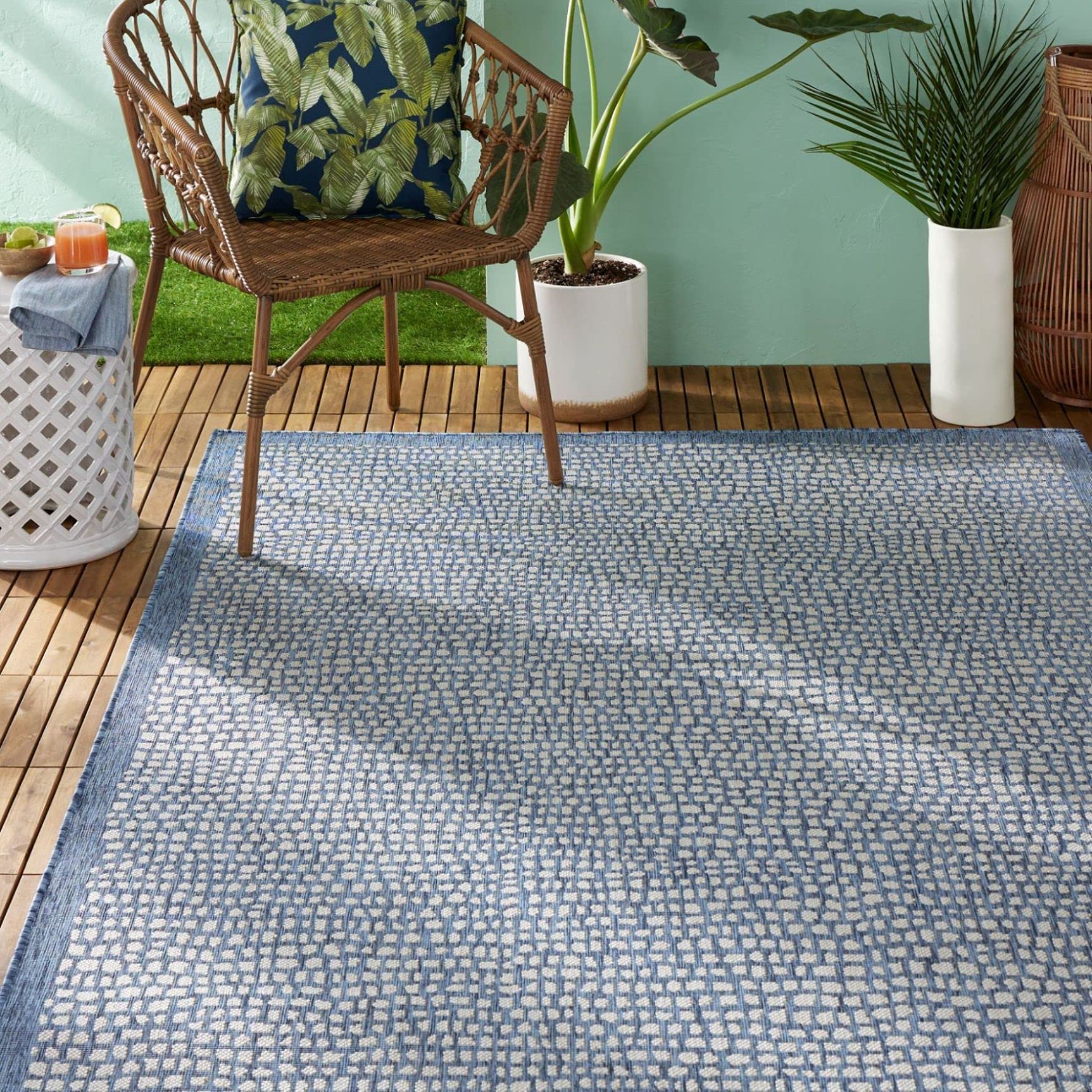 6 Best Outdoor Rugs