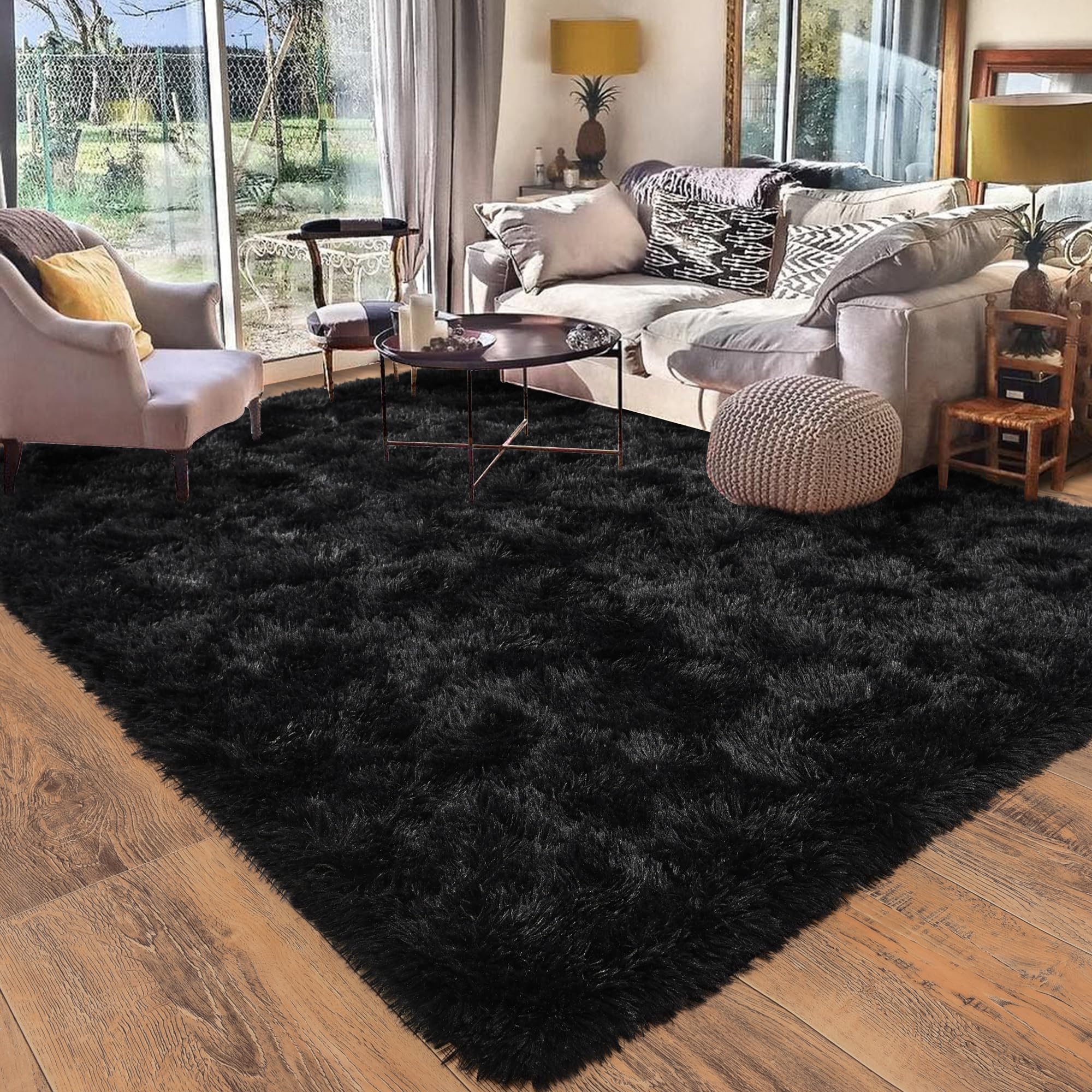 7 Best Black Rugs