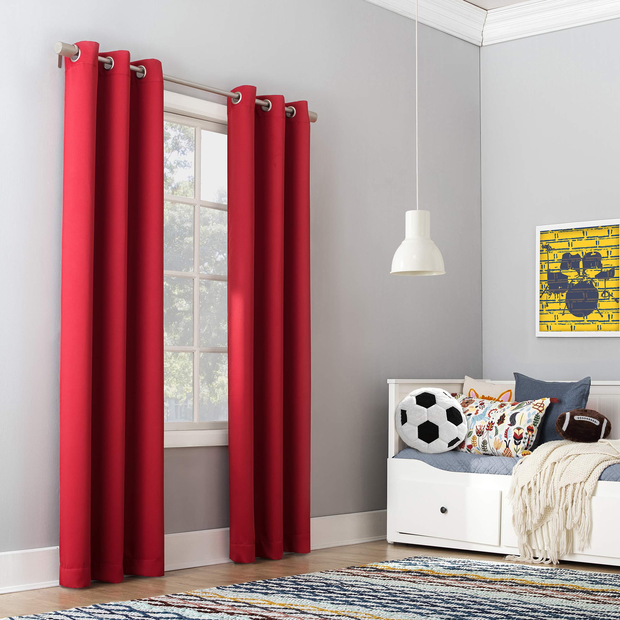 7 Best Red Curtains