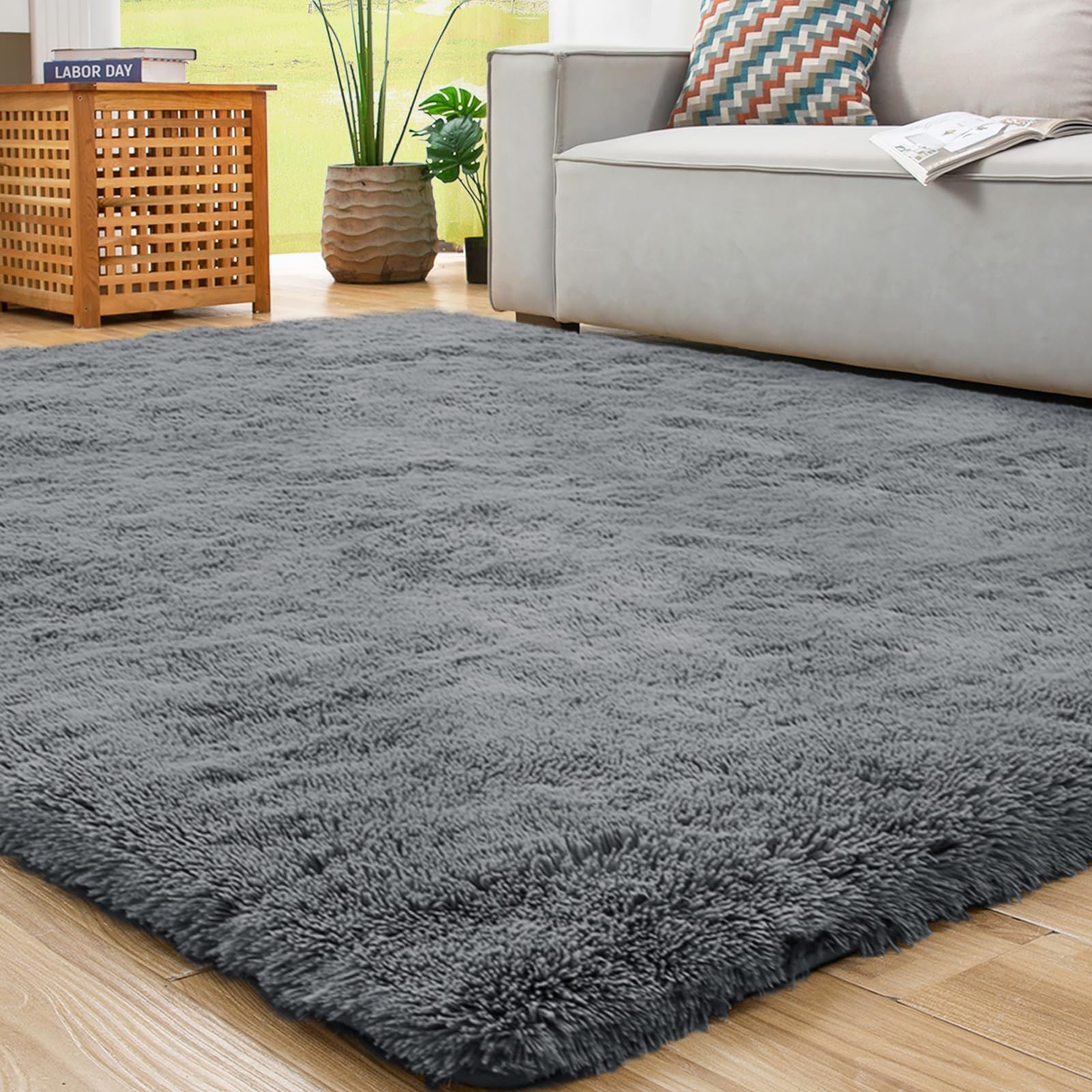 8 Best Gray Rugs