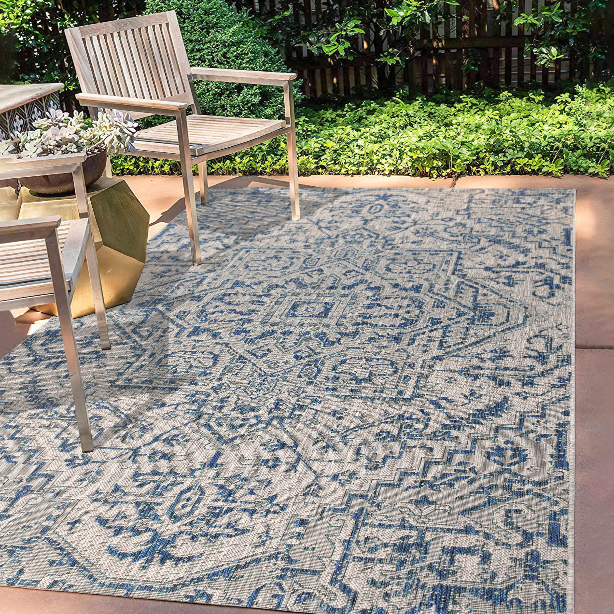 8 Best Outdoor Rugs