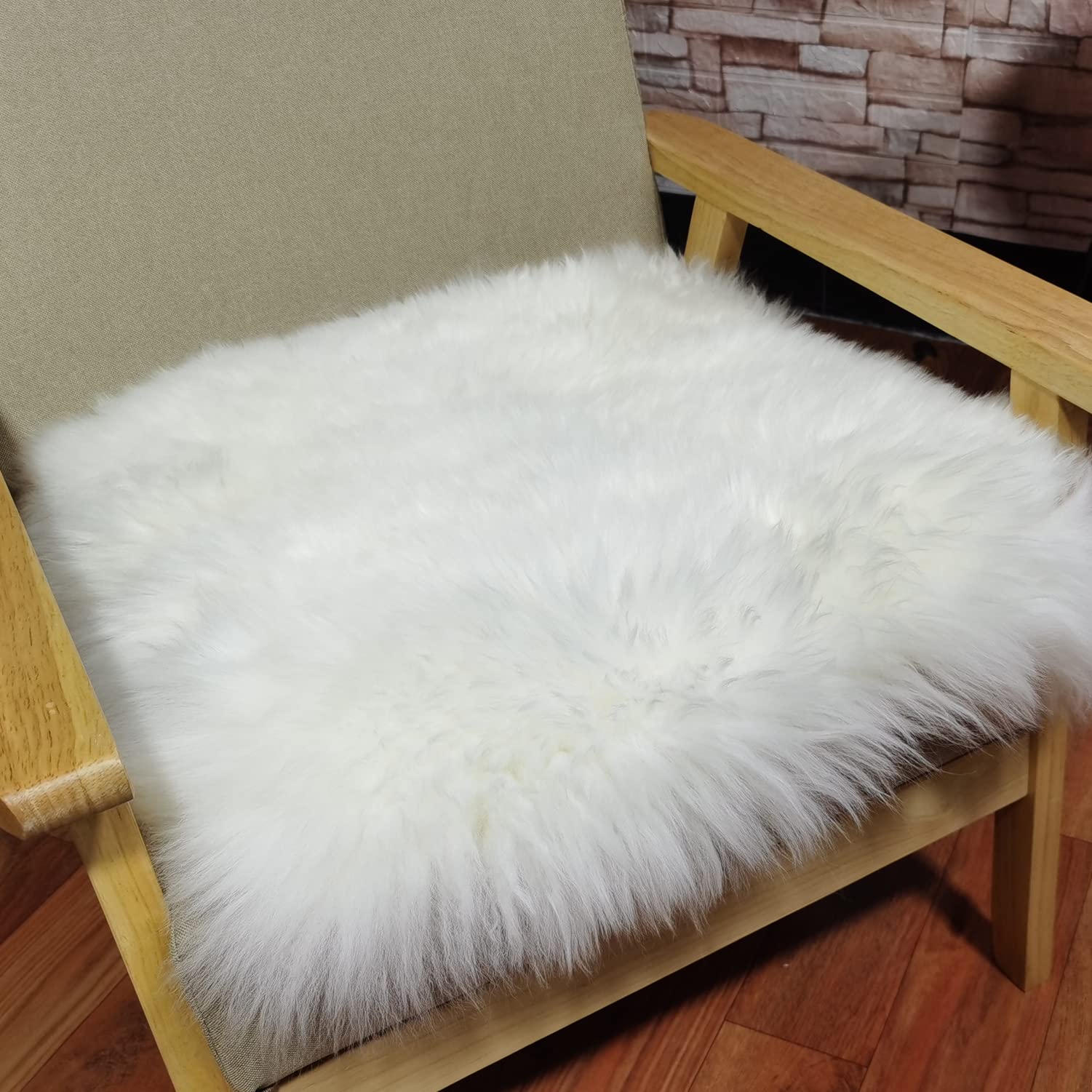 8 Best Sheepskin Cushions