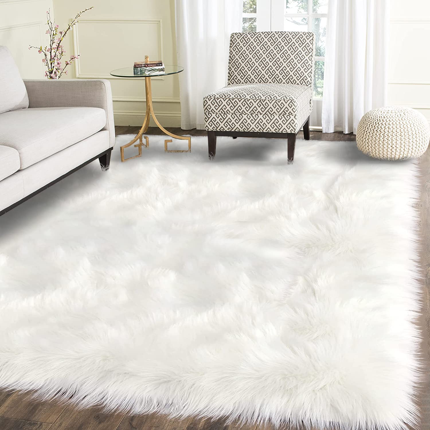 8 Best White Rugs