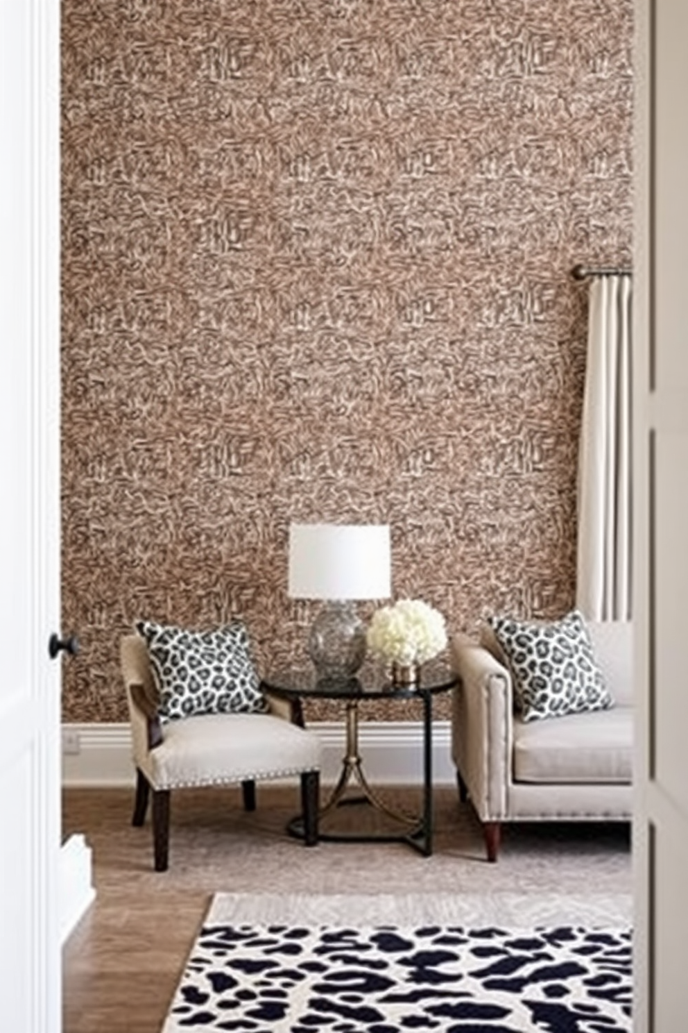 Animal Print Wallpaper Decorating Ideas 26