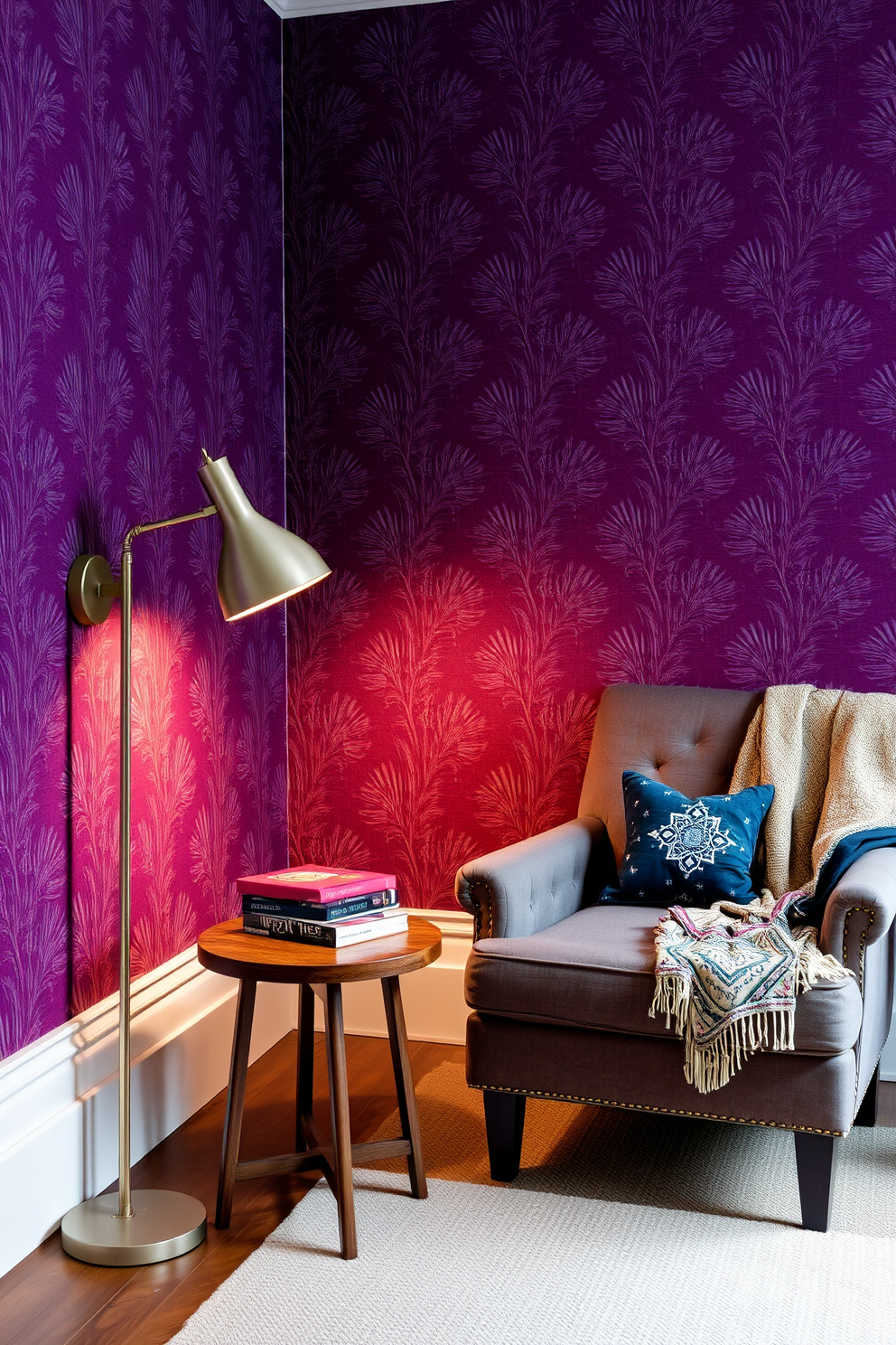 Plum Wallpaper Decorating Ideas 2