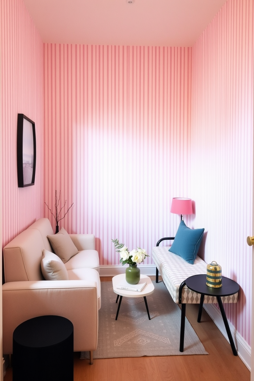 Striped Wallpaper Decorating Ideas 3